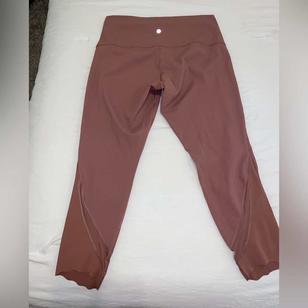 LULULEMON WUNDER UNDER SCALLOPED HEM HIGH-RISE CROP 23” *FULL ON LUXTREME*
